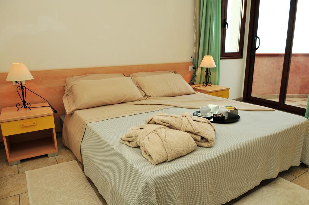 Hotel Castello Budoni Dış mekan fotoğraf